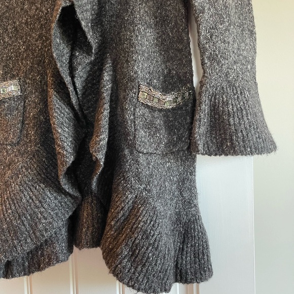 APT. 9 Women's Gray Cardigan Sweater Top Wool Ruffle Rhinestone Pockets, Sz S - Picture 9 of 16